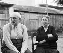 1941, Fortepan, portrait, yard, glasses, man, woman, chair, double portrait, Fortepan #25462