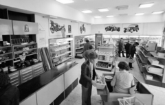 1983, Bojár Sándor, shop interior, Fortepan #255162