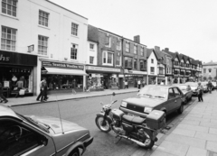 Egyesült Királyság, Stratford-upon-Avon, High Street, jobbra az utca végén szemben a Városháza (Town Hall)., 1981, Bojár Sándor, Fortepan #255290