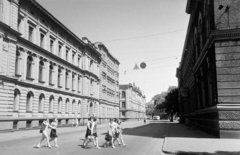 Lettország, Riga, Krišjāņa Valdemāra iela a Pils laukums felől nézve., 1969, Bojár Sándor, Szovjetunió, Fortepan #255578