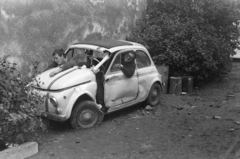 Magyarország, 1968, Kálnoki Kis Sándor, Fiat 500, járműroncs, Fortepan #255907