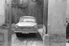 Románia,Erdély, Székelyudvarhely, a Rózsa utca 6. számú ház kapuja., 1965, Kálnoki Kis Sándor, Trabant 601, kapu, rendszám, Fortepan #255921