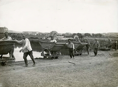 Hungary, Budapest XI., csatronaépítésen résztvevő orosz hadifoglyok a mai Feneketlen-tónál., 1915, Országos Széchényi Könyvtár, Budapest, railway cart, Soviet soldier, Fortepan #256128