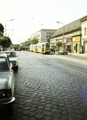 Magyarország, Budapest IV., Árpád út a Kassai (Bán Tibor) utca felől az István (Bajcsy-Zsilinszky) út kereszteződése, az Újpesti Áruház felé nézve., 1983, Széky, Budapest, Fortepan #256460