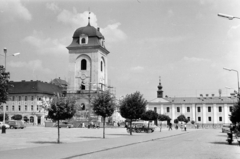 Slovakia, Brezno, Námestie generála Milana Rastislava Štefánika, a város főtere. Középen a Várostorony., 1966, Széky, Fortepan #256465