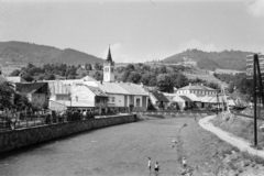 Slovakia, Brezno, Garam folyó, háttérben az evangélikus templom., 1966, Széky, Fortepan #256468