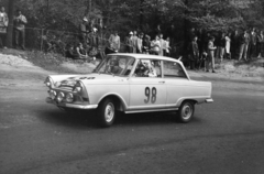 Magyarország, Budapest III., Hármashatárhegyi út, a München-Wien-Budapest Rallye mezőnyének gyorsasági versenye május 2-án., 1964, Közösségi Szociális Szövetkezet, Budapest, Fortepan #256537