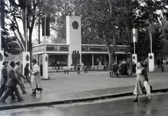 Hungary, Budapest XIV., 1949, Tildy Istvánné, flag pole, entrance, international fair, Budapest, Fortepan #256609