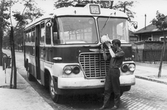 Magyarország, Budapest IX., Aszódi út, a 89-es busz végállomása., 1971, Ferencvárosi Helytörténeti Gyűjtemény, autóbusz, magyar gyártmány, Ikarus-márka, kanna, Ikarus 620/630, rendszám, szemetes, viszonylattábla, Budapest, Fortepan #25671