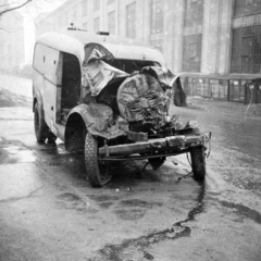 Magyarország, Budapest XIV., Egressy út 35-51., a felvétel a Posta Központi Járműtelepén készült., 1954, Bolvári László, Budapest, járműroncs, Fortepan #256921