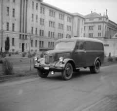 Magyarország, Budapest XIV., Egressy út 35-51., Posta Központi Járműtelep., 1954, Bolvári László, Budapest, képarány: négyzetes, Phänomen Granit, Fortepan #256968