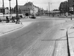 Magyarország, Budapest XIII., Róbert Károly körút - Váci út kereszteződése az Árpád híd pesti hídfőjének lehajtójánál., 1954, Bolvári László, Budapest, sínpálya, Fortepan #257021