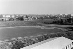 Magyarország, Budapest XIV., Róna utca 86-100., Postás SE sporttelep a Posta Központi Járműtelepéről nézve., 1956, Bolvári László, Budapest, Fortepan #257026