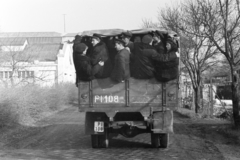 Magyarország, Budapest XIV., Egressy út 35-51., Posta Központi Járműtelep., 1956, Bolvári László, Budapest, rendszám, teherautó, tányérsapka, Fortepan #257047