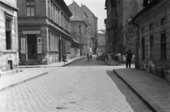 Magyarország, Budapest VIII., a Tolnai Lajos utca és Bérkocsis utca kereszteződése., 1956, Bolvári László, Budapest, trafik, utcakép, Fortepan #257051