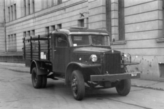 Magyarország, Budapest XIV., Egressy út 35-51., Posta Központi Járműtelep., 1956, Bolvári László, Budapest, teherautó, rendszám, Fortepan #257063