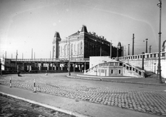 Magyarország, Budapest IX., Boráros tér, háttérben az Elevátor-ház., 1940, Ferencvárosi Helytörténeti Gyűjtemény, építészet, raktár, Budapest, gabonatároló, Christian Ulrich-terv, Fortepan #25725