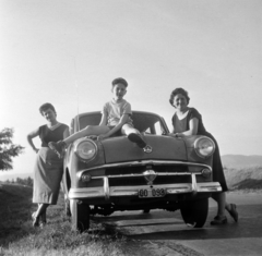 1954, Ladinek Viktor, number plate, girls'n'cars, sitting on a car, Fortepan #257473