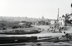 Oroszország, Szmolenszk, vasútállomás, háttérben középen a Szent Mihály arkangyal-templom., 1942, Reményi József, Fortepan #257788