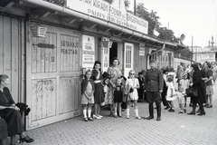 Magyarország, Budapest II., budai alsó rakpart a Bem József (Pálffy) térnél., 1943, Reményi József, Best of, Budapest, sétahajó, pénztár, Fortepan #257812