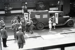 Hungary, Szombathely, vasútállomás, a felvétel a 154-es számú vöröskeresztes kórházvonat érkezésekor készült., 1942, Reményi József, ambulance, Fortepan #257905