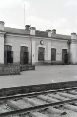 Ukraine, Hmelnickij, Grecsani (ekkor Gretschany és önálló, ma a város része) vasútállomás. A felvétel a 154-es számú vöröskeresztes kórházvonat egyik útjáról készült sorozat része., 1942, Reményi József, Fortepan #258088