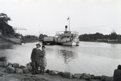 Hungary, Budapest XIII., Újpesti-öböl, Ganz és Tsa. Villamossági-, Gép-, Waggon- és Hajógyár Rt., 1942, Reményi József, Budapest, steamboat, Fortepan #258093