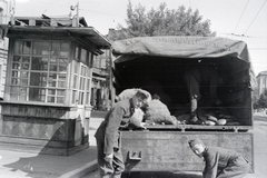 Ukraine, Kyiv, Velika Vaszilkivszka út, a felvétel az Ivana Fedorova út kereszteződése közelében készült., 1942, Reményi József, soldier, commercial vehicle, Fortepan #258117