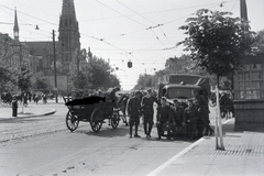 Ukraine, Kyiv, Velika Vaszilkivszka út az Ivana Fedorova út kereszteződésénél, háttérben balra a Szent Miklós-székesegyház., 1942, Reményi József, soldier, chariot, commercial vehicle, Fortepan #258118