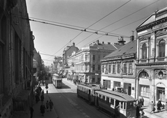 Magyarország, Miskolc, Széchenyi utca, a "villanyrendőr" kereszteződés., 1957, UVATERV, forgalom, utcakép, életkép, jelzőlámpa, villamos, Fortepan #2583