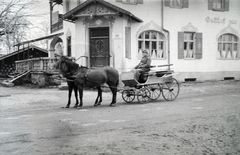 Németország, Bad Feilnbach, (Au bei Bad Aibling), Hauptstrasse 48., 1945, Reményi József, vendéglő, lovaskocsi, Fortepan #258304