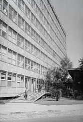 Magyarország, Budapest IV., Görgey Artúr (Dózsa György) utca 30., Szent Imre (Papp József) utca sarok, Szakorvosi Rendelőintézet., 1966, Reményi József, Budapest, Fortepan #258355