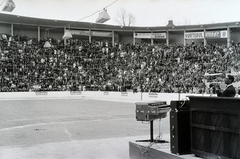 Norvégia, Oslo, Jordalgata, szabadtéri koncert az 1952-es téli olimpiára épült Jordal stadionban., 1965, Reményi József, jégpálya, orgona, stadion, néző, Fortepan #258476