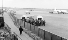 Hungary, Ferihegy (now - Ferenc Liszt) International Airport, Budapest XVIII., 1964, Reményi József, Hungarian Airlines, Budapest, Fortepan #258568