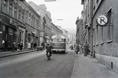 Magyarország, Pécs, Irgalmasok utcája (Bem utca) a Széchenyi tér felé nézve., 1960, Reményi József, Ikarus-márka, autóbusz, Ikarus 31/311, rendszám, Fortepan #258664