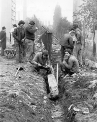 Magyarország, Budapest IX., Vágóhíd utcai lakótelep, készül az óvoda kerítése., 1979, Ferencvárosi Helytörténeti Gyűjtemény, építkezés, Budapest, Fortepan #25890