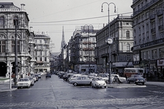 Ausztria, Bécs, Kärntner Strasse az Opernring felől nézve, balra az Opera, háttérben a Stephansdom / Szent István-székesegyház tornya., 1968, UWM Libraries, Harrison Forman, Fortepan #258954