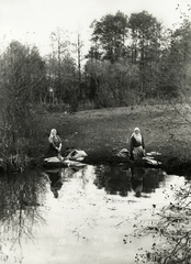 Lengyelország, a felvétel Garwolin-tól délre kb 42 km-re készült., 1934, UWM Libraries, Boyd Louise Arner, mosás, sulyok, Fortepan #259005