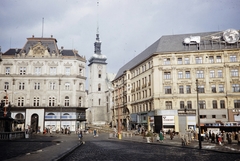 Csehország, Brno, námesti Svobody, szemben a Szent Jakab-templom., 1960, UWM Libraries, Harrison Forman, színes, templomtorony, Fortepan #259114