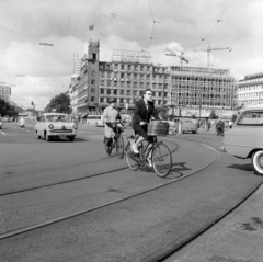 Dánia, Koppenhága, Rådhuspladsen, szemben a Vesterbrogade., 1959, UWM Libraries, kerékpár, Fortepan #259155