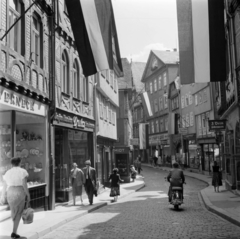 Németország, Marburg, Wettergasse., 1958, UWM Libraries, Eugene Vernon Harris, kockakő, NSZK, képarány: négyzetes, Fortepan #259320