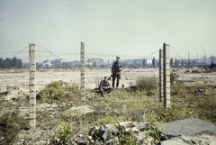 Germany, Berlin, Kelet-Berlin, a berlini fal építése. A felvétel a Potsdamer Platz irányából északkelet felé készült, háttérben a Behrenstrasse eleje látható., 1961, UWM Libraries, West Berlin, East-Berlin, GDR, Berlin Wall, Fortepan #259393