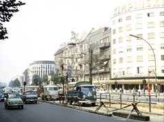 Germany, Berlin, Nyugat-Berlin, a Kurfürstendamm, a Fasanenstrasse és Uhlandstrasse közti szakasza., 1961, UWM Libraries, West Berlin, Fortepan #259397