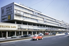 Germany, Berlin, Nyugat-Berlin, a Budapester Strasse a Breitscheidplatz Kantstrasse felöli sarkáról nézve., 1961, UWM Libraries, West Berlin, bicycle, Fortepan #259406