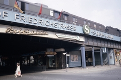 Germany, Berlin, Kelet-Berlin, Friedrichstrasse, balra a Georgenstrasse, fent a Friedrichstrasse pályaudvar., 1961, UWM Libraries, East-Berlin, GDR, Fortepan #259410