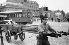 Hollandia, Rotterdam, Hofplein, a Schiekade felé nézve., 1934, UWM Libraries, Clarence Woodrow Sorensen, Best of, kordé, felirat, kézikocsi, létra, holland felirat, jelzőlámpa, vödör, Fortepan #259451