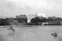 Magyarország, Budapest V.,Budapest I., a Várkert Bazár és a Királyi Palota (később Budavári Palota) a pesti oldalról, a Hungária Szállóból nézve., 1913, UWM Libraries, Frederick Gardner Clapp, gőzhajó, Budapest, Fortepan #259476