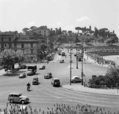 Olaszország, Róma, Piazza del Colosseo., 1959, UWM Libraries, forgalom, látkép, Fortepan #259534