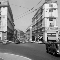 Olaszország, Róma, Largo di Santa Susanna, szemben a Via Leonida Bissolati., 1959, UWM Libraries, utcakép, Fortepan #259548