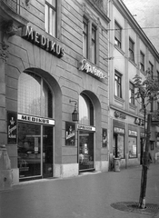 Magyarország, Budapest IX., Üllői út 89/c, Medikus eszpresszó., 1974, Ferencvárosi Helytörténeti Gyűjtemény, cégtábla, eszpresszó, kávézó, Budapest, Fortepan #25958